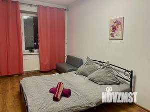 1-к квартира, посуточно, 35м2, 4/17 этаж