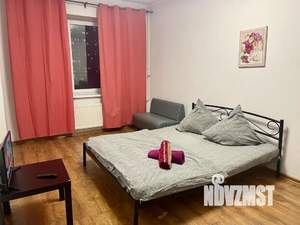 1-к квартира, посуточно, 35м2, 4/17 этаж