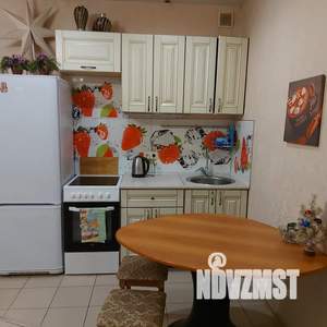 Студия квартира, посуточно, 33м2, 4/17 этаж