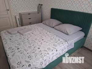 2-к квартира, посуточно, 46м2, 9/17 этаж