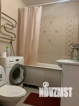Студия квартира, посуточно, 28м2, 3/25 этаж