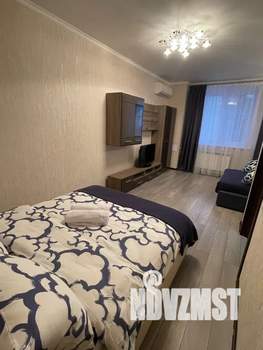 1-к квартира, посуточно, 42м2, 10/17 этаж