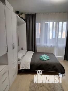 Студия квартира, посуточно, 27м2, 5/17 этаж