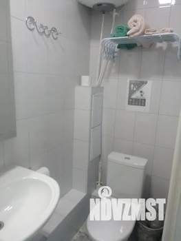1-к квартира, посуточно, 18м2, 1/2 этаж