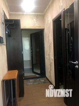 Студия квартира, посуточно, 28м2, 3/25 этаж