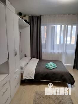 Студия квартира, посуточно, 27м2, 5/17 этаж