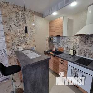 1-к квартира, посуточно, 35м2, 3/16 этаж