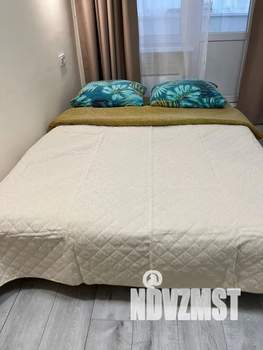 Студия квартира, посуточно, 18м2, 1/17 этаж