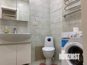 Студия квартира, посуточно, 27м2, 10/18 этаж