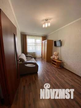 1-к квартира, посуточно, 35м2, 3/3 этаж