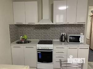 Студия квартира, посуточно, 32м2, 8/18 этаж