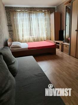 1-к квартира, посуточно, 40м2, 6/9 этаж