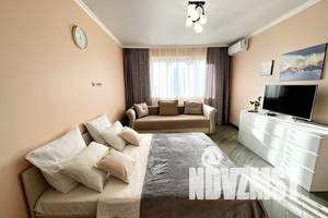 1-к квартира, посуточно, 40м2, 17/22 этаж