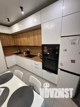 3-к квартира, посуточно, 72м2, 24/25 этаж