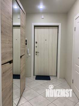 Студия квартира, посуточно, 27м2, 10/18 этаж