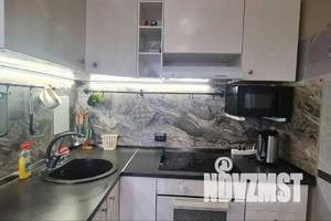 1-к квартира, посуточно, 40м2, 13/17 этаж