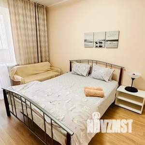2-к квартира, посуточно, 70м2, 8/17 этаж