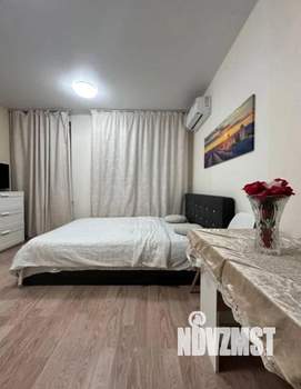 Студия квартира, посуточно, 30м2, 14/25 этаж