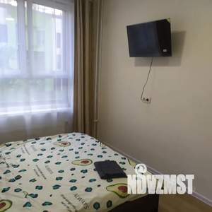 Студия квартира, посуточно, 17м2, 2/17 этаж