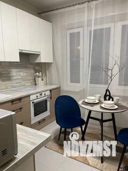 1-к квартира, посуточно, 35м2, 3/17 этаж