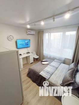 Студия квартира, посуточно, 20м2, 18/25 этаж