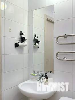 1-к квартира, посуточно, 40м2, 2/25 этаж