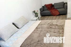 2-к квартира, посуточно, 55м2, 8/18 этаж