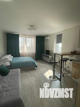 Студия квартира, посуточно, 33м2, 18/18 этаж