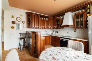 2-к квартира, вторичка, 87м2, 5/17 этаж