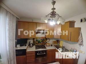 2-к квартира, вторичка, 54м2, 1/5 этаж