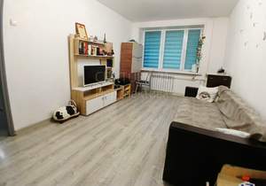 3-к квартира, вторичка, 60м2, 1/5 этаж