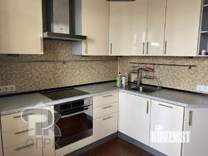 2-к квартира, вторичка, 62м2, 10/17 этаж