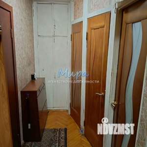 2-к квартира, вторичка, 42м2, 1/9 этаж