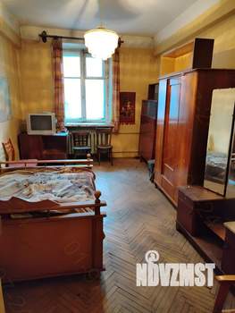 2-к квартира, вторичка, 60м2, 1/5 этаж
