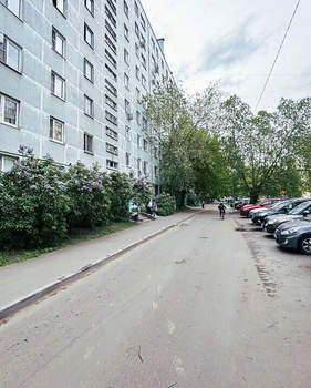 2-к квартира, вторичка, 43м2, 9/9 этаж