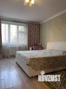 3-к квартира, вторичка, 90м2, 2/25 этаж