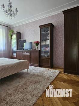 2-к квартира, вторичка, 58м2, 1/17 этаж