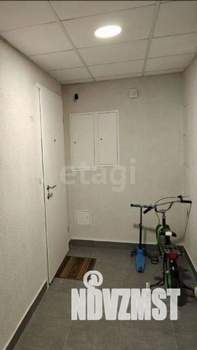2-к квартира, вторичка, 42м2, 8/25 этаж