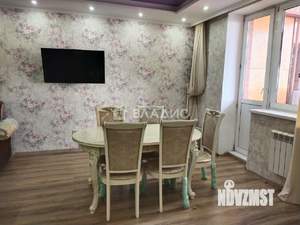 4-к квартира, вторичка, 121м2, 7/17 этаж