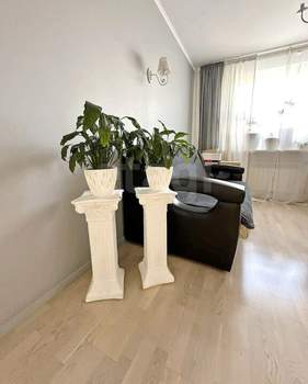 3-к квартира, вторичка, 80м2, 3/14 этаж