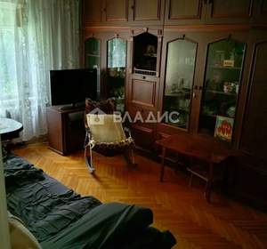 2-к квартира, вторичка, 42м2, 1/9 этаж