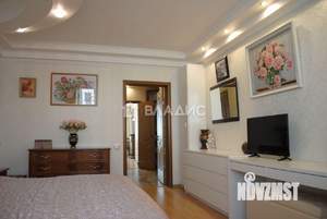 3-к квартира, вторичка, 140м2, 14/23 этаж