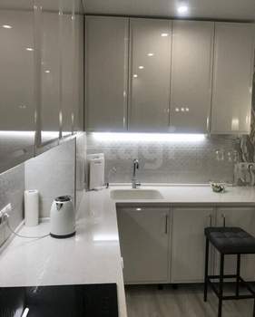 Студия квартира, вторичка, 30м2, 13/25 этаж
