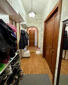 3-к квартира, вторичка, 70м2, 3/3 этаж