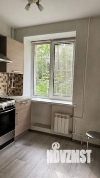 2-к квартира, вторичка, 40м2, 1/5 этаж