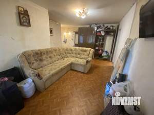 2-к квартира, вторичка, 44м2, 1/4 этаж