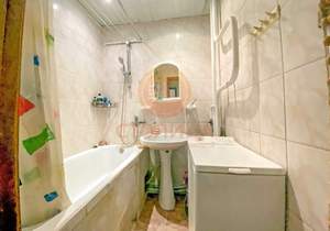 1-к квартира, вторичка, 42м2, 3/10 этаж