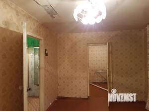 2-к квартира, вторичка, 37м2, 1/5 этаж