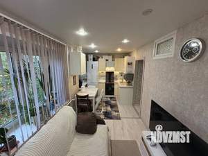 2-к квартира, вторичка, 44м2, 1/4 этаж