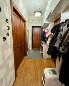 3-к квартира, вторичка, 70м2, 3/3 этаж